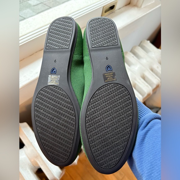 Rothy's Basil Flats. NWT. Size 9 - Picture 7 of 8